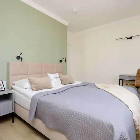 Luxury In With 2 Bedrooms And Parking By Renters Prestige Apartment Warschau